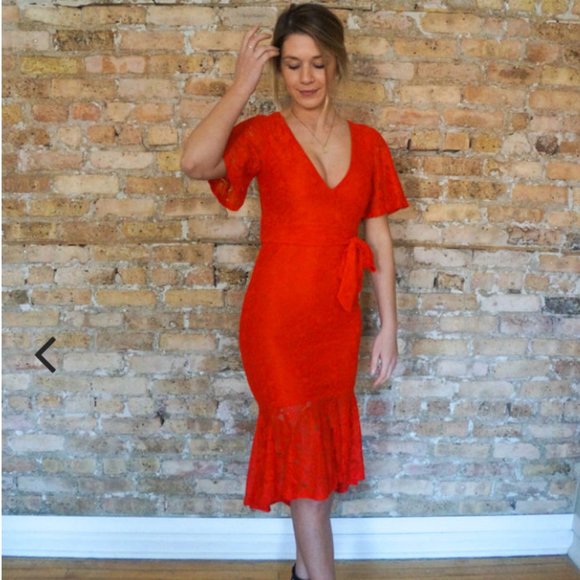 NWT Tied Waist Lace Midi Dress - Picture 1 of 5